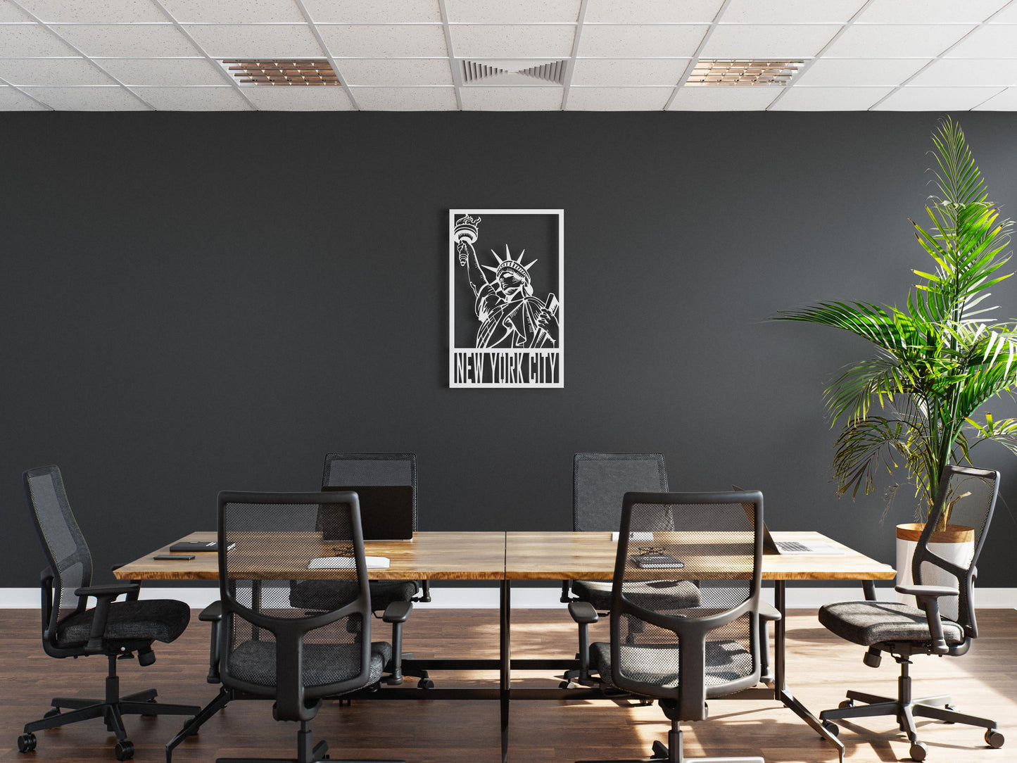 Statue of Liberty Metal Wall Art – New York City Decor, Modern Wall Sign, USA Travel Gift, Living Room Wall Art, American Flag Art